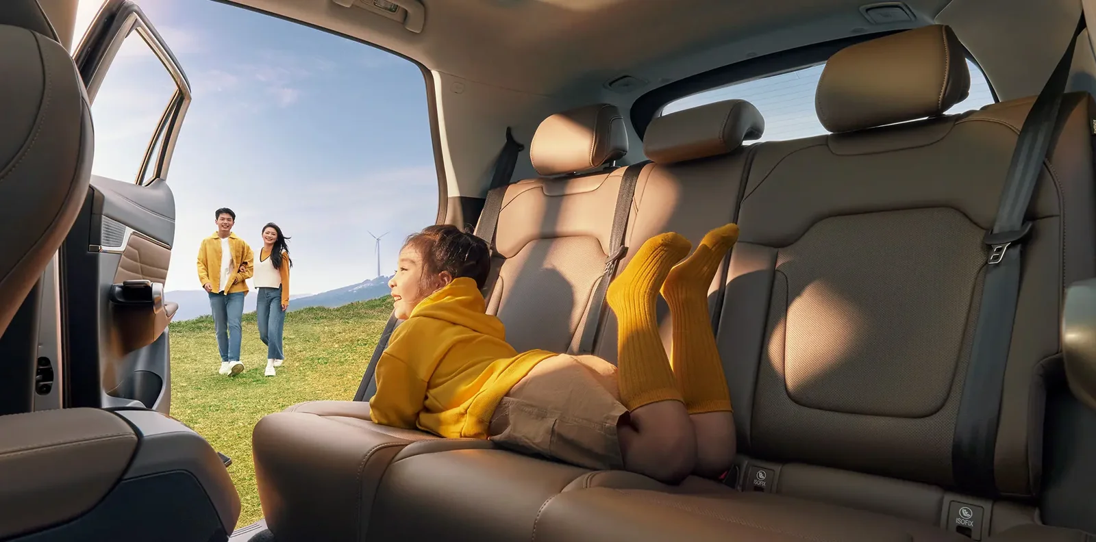 GAC GS4 MAX rear seats in a staged manufacturer lifestyle reference